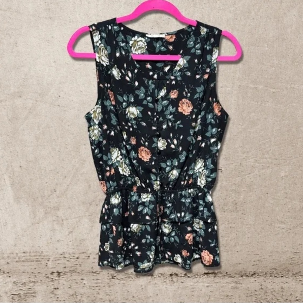 Pleione Black Sleeveless Blouse with Floral Print